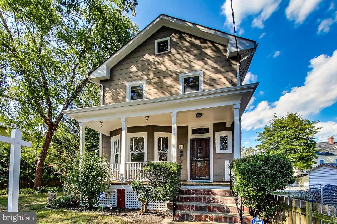 1122 Shepherd Street - Photo 1