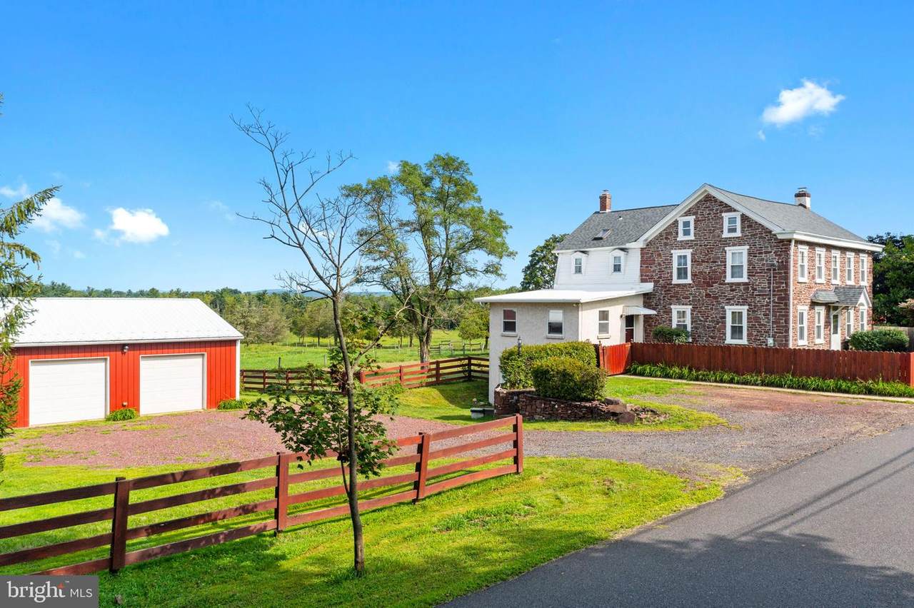 1270 Campbell Road - Photo 1