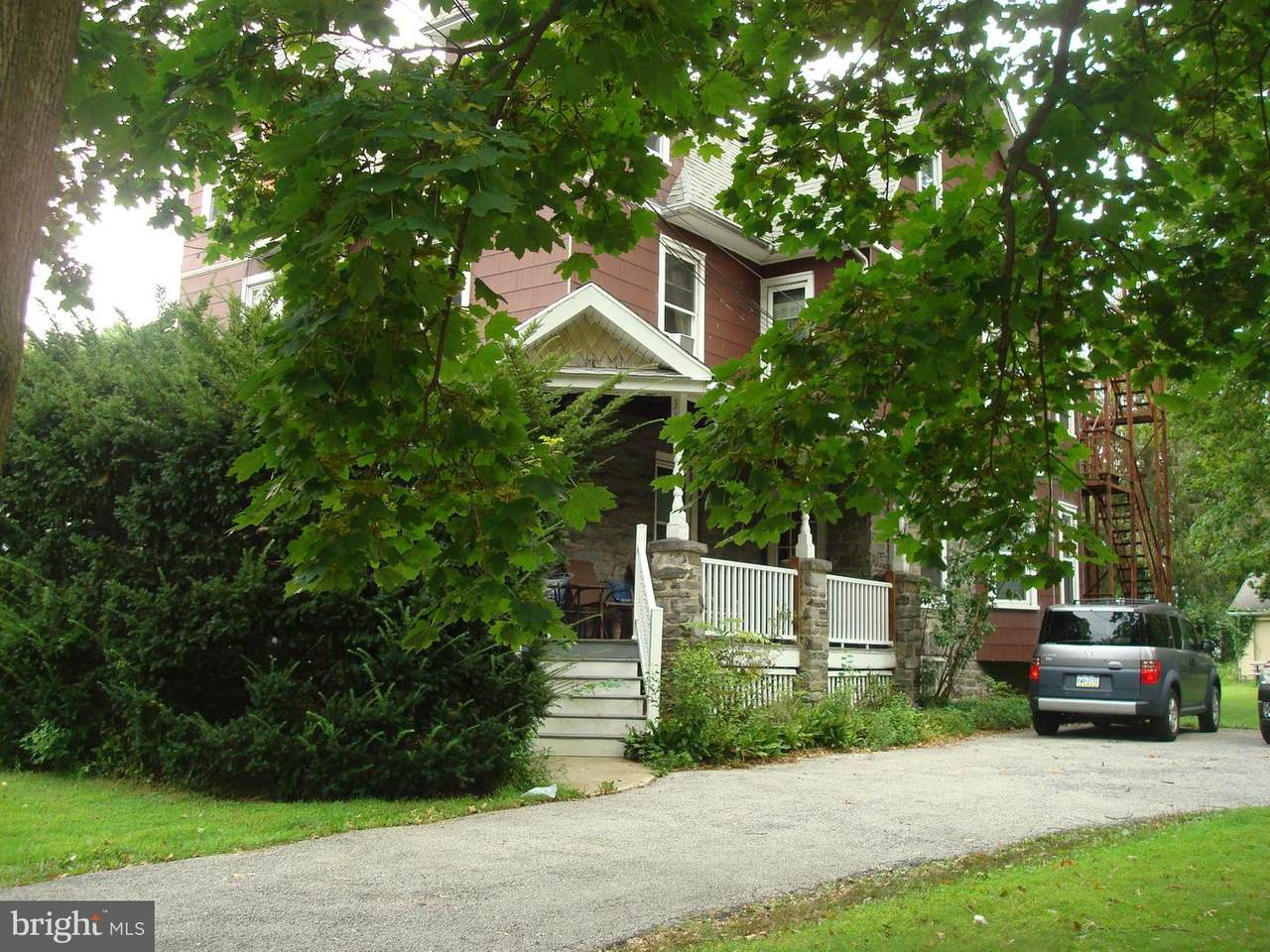 313 Park Avenue - Photo 1