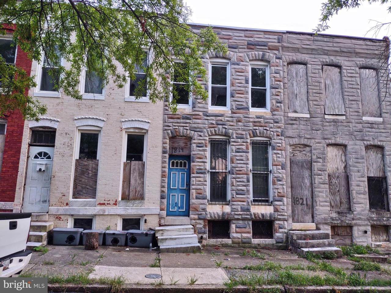 1819 Lauretta Avenue - Photo 1