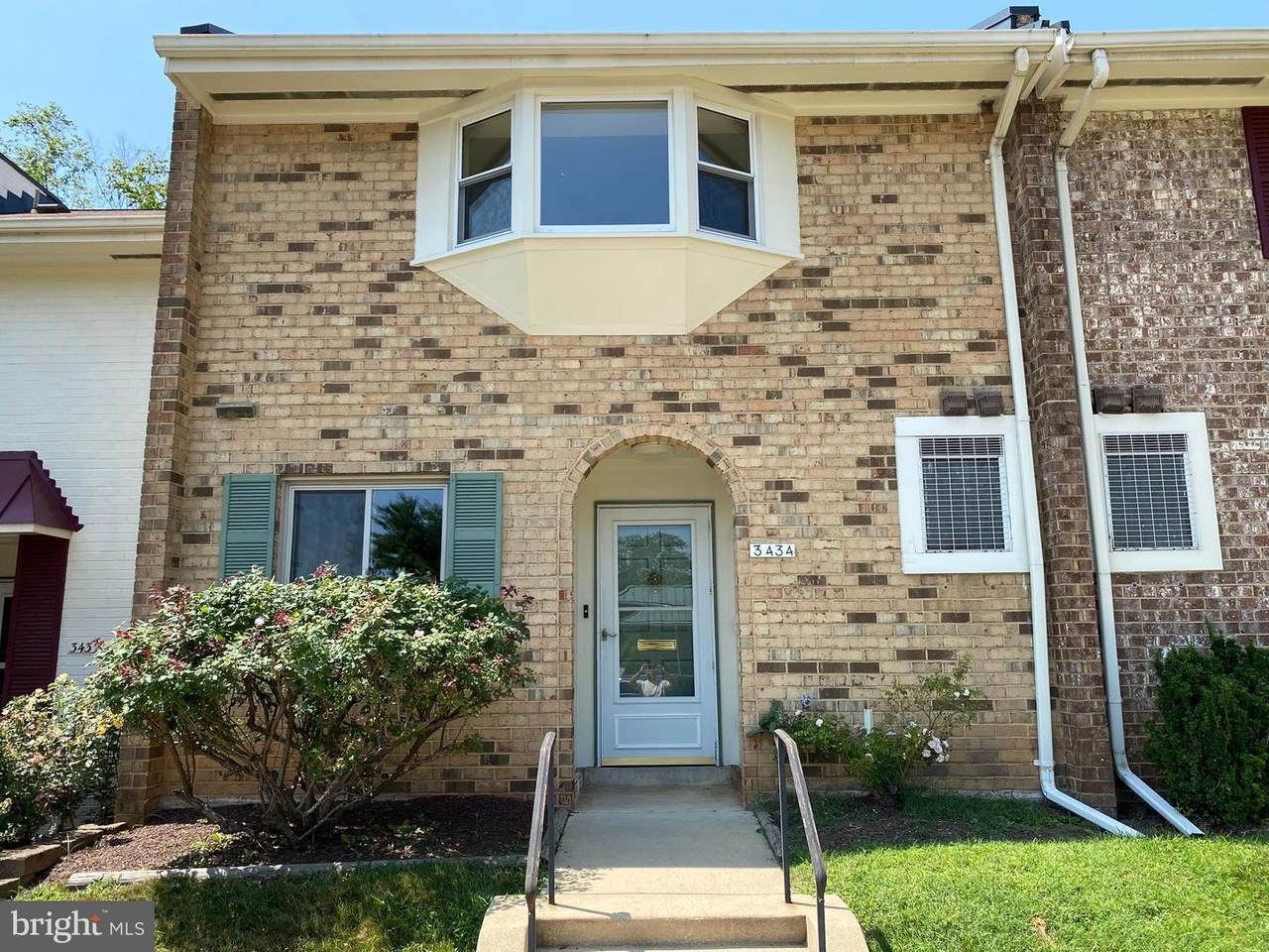 3434 Chiswick Court - Photo 1