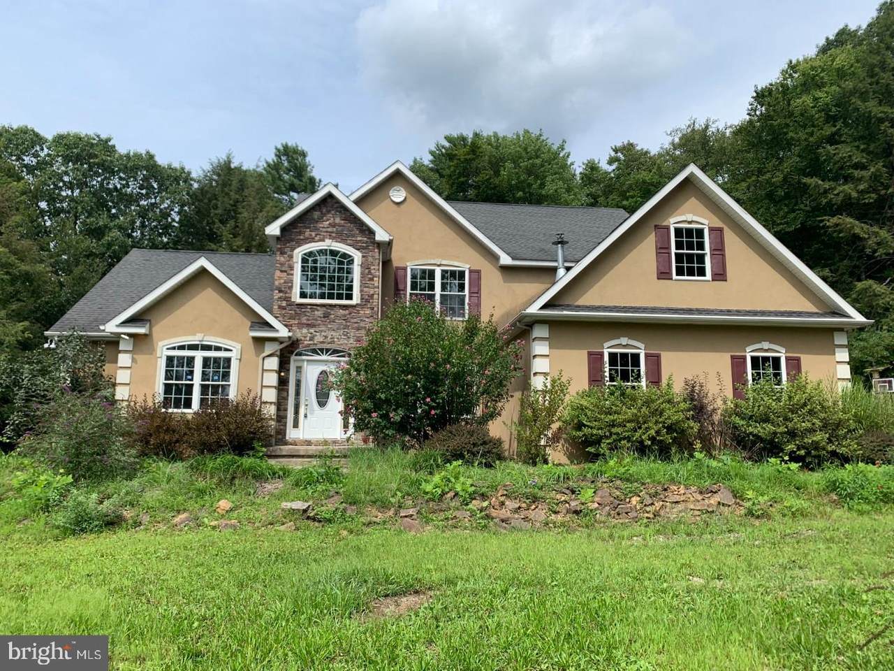 705 Walnut Lane - Photo 1