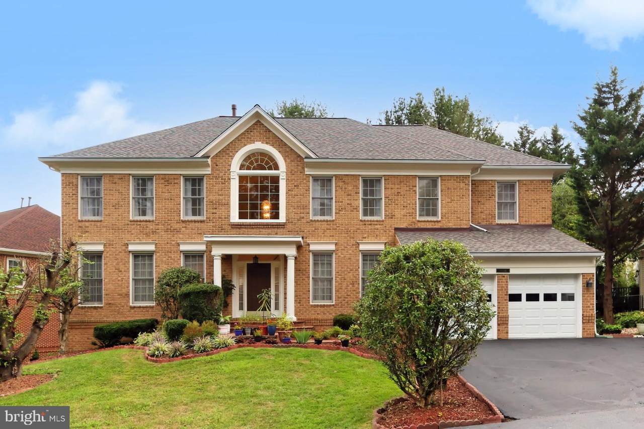 9414 Englefield Court - Photo 1