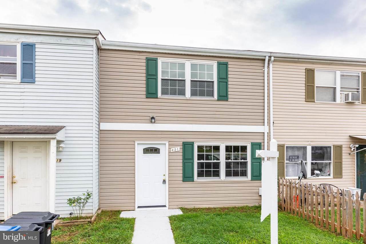 421 Clover Court - Photo 1