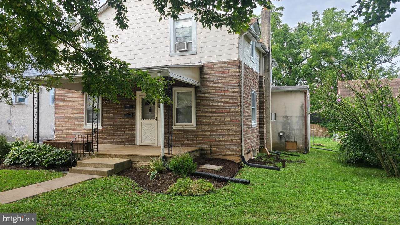 407 Roberts Avenue - Photo 1