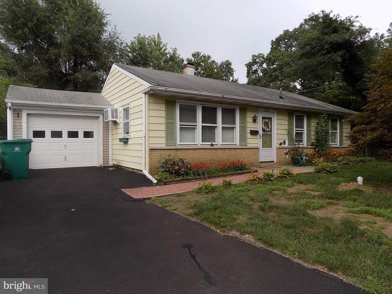 503 Spring Avenue - Photo 1