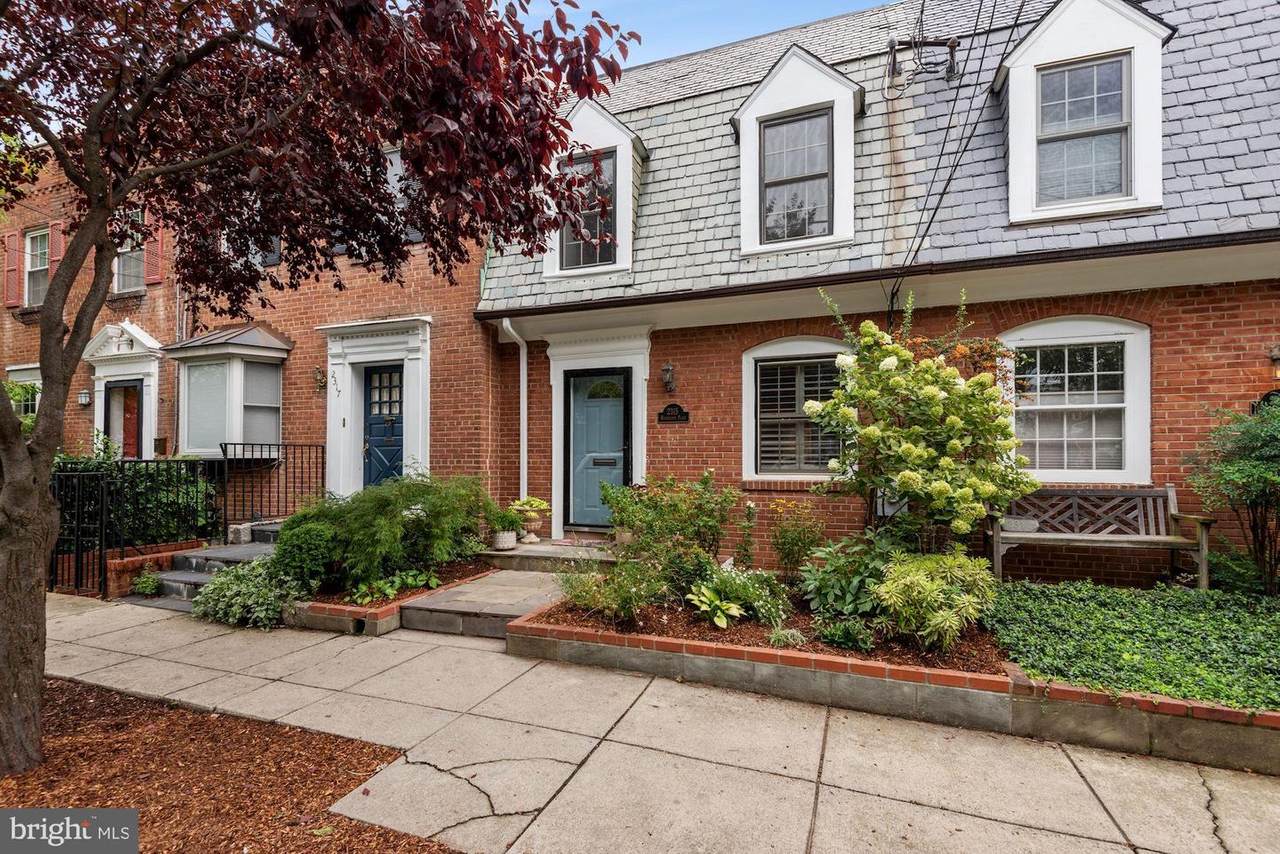 2315 Huidekoper Place - Photo 1