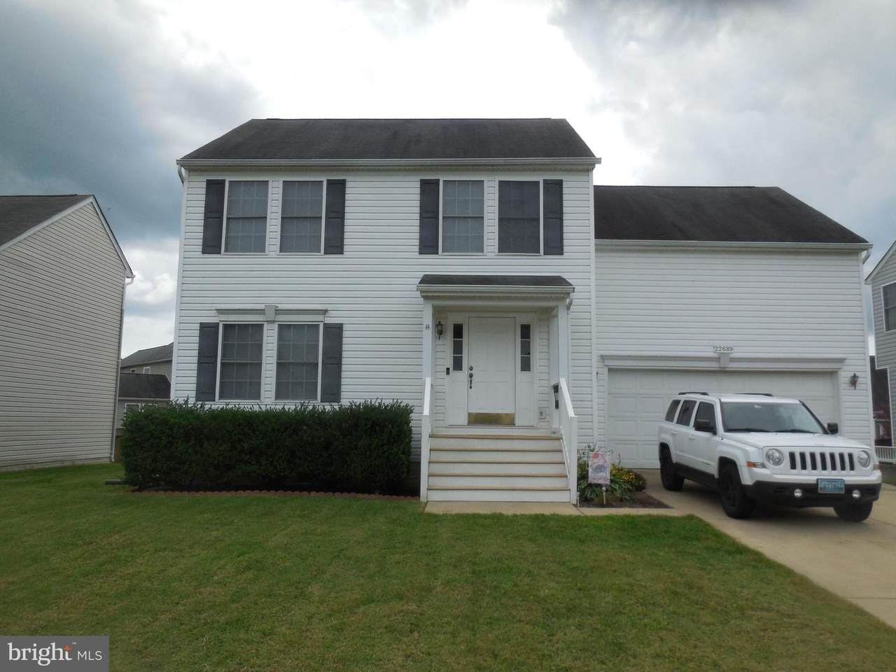 22689 Athlone Drive - Photo 1