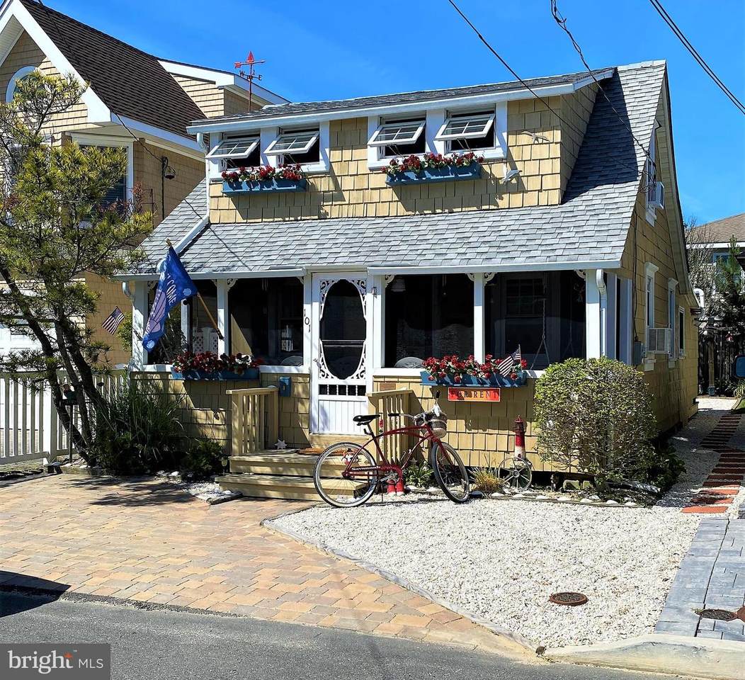 101 27TH Street - Photo 1