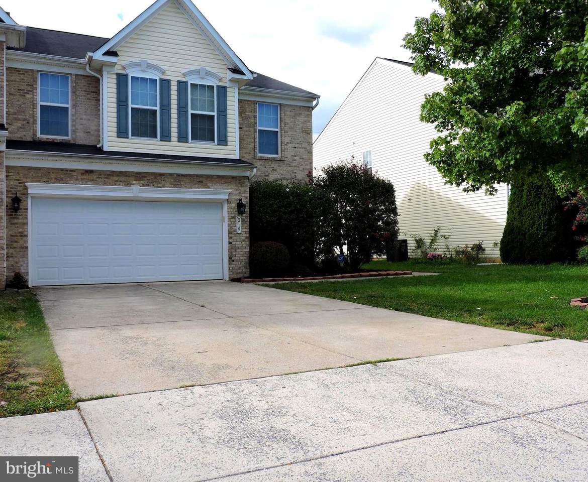 219 Brynwood Street - Photo 1