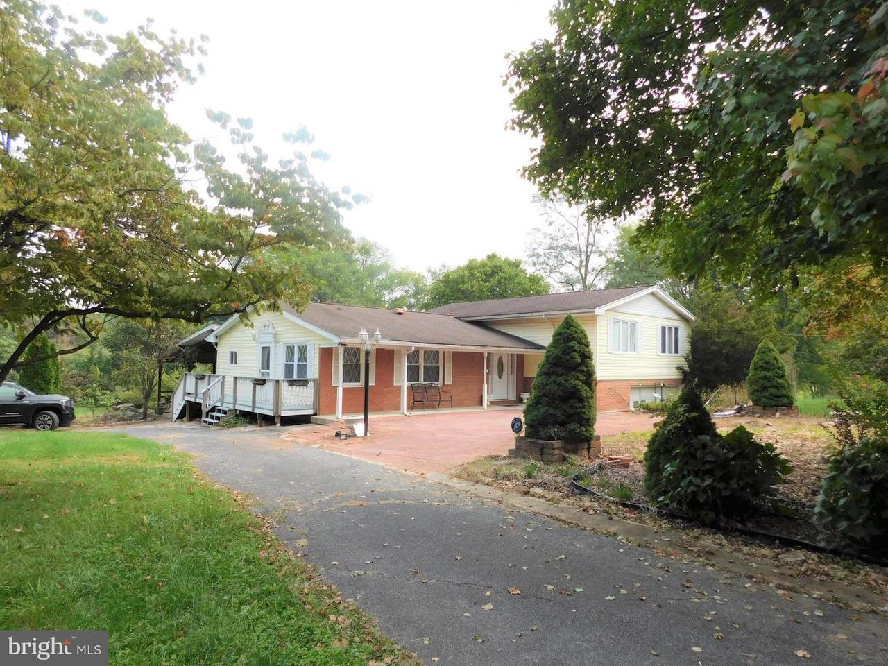 93 Lancelot Drive - Photo 1