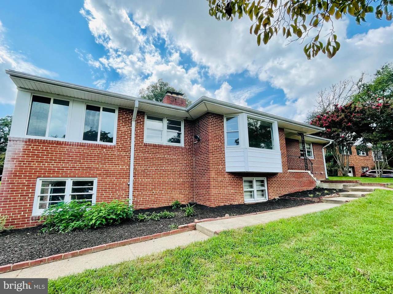 6628 Skyline Court - Photo 1