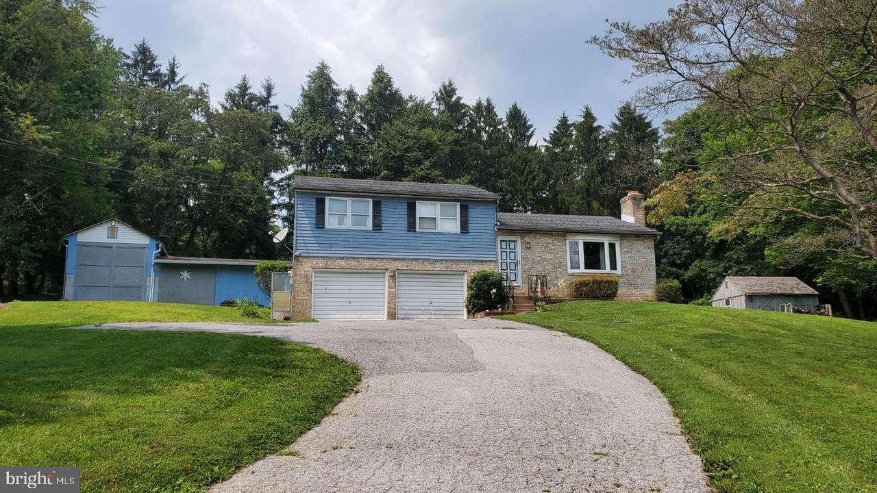 17 Holly Road - Photo 1