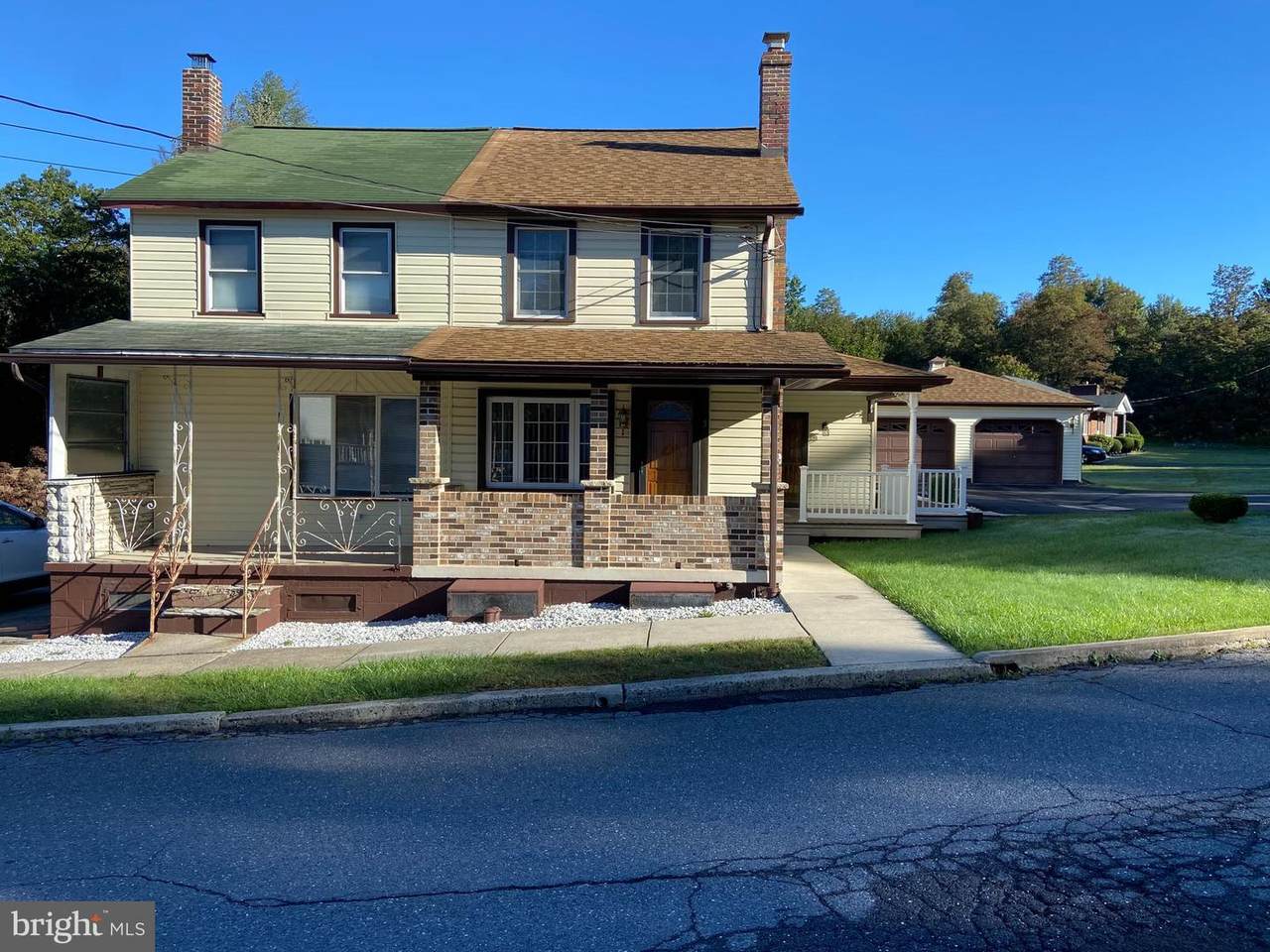 5 Andrewsville Street - Photo 1