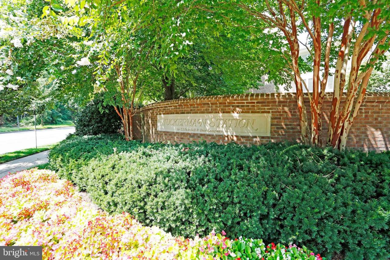 10702 Kings Riding Way - Photo 1