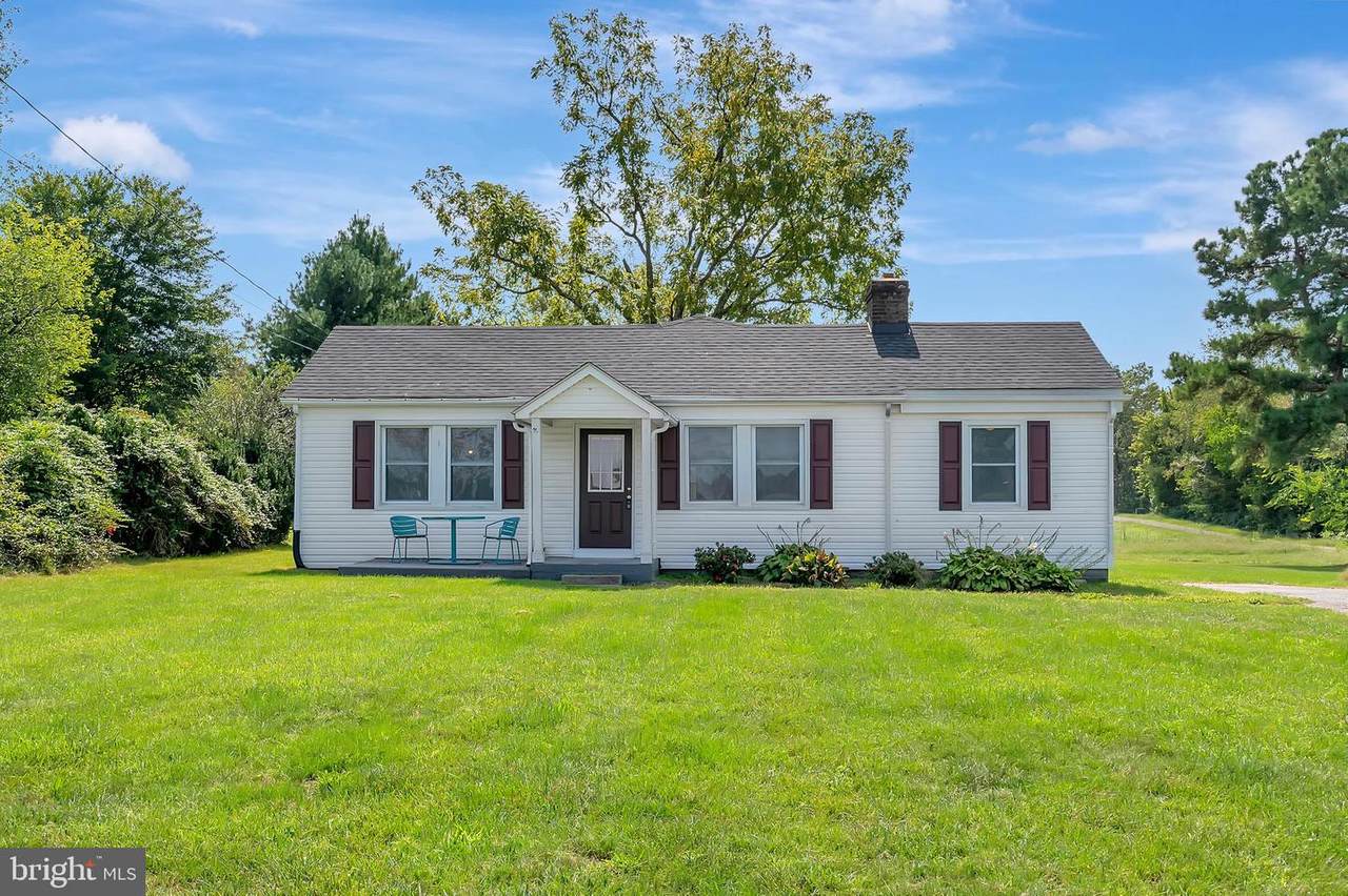 23094 Hunters Trail - Photo 1