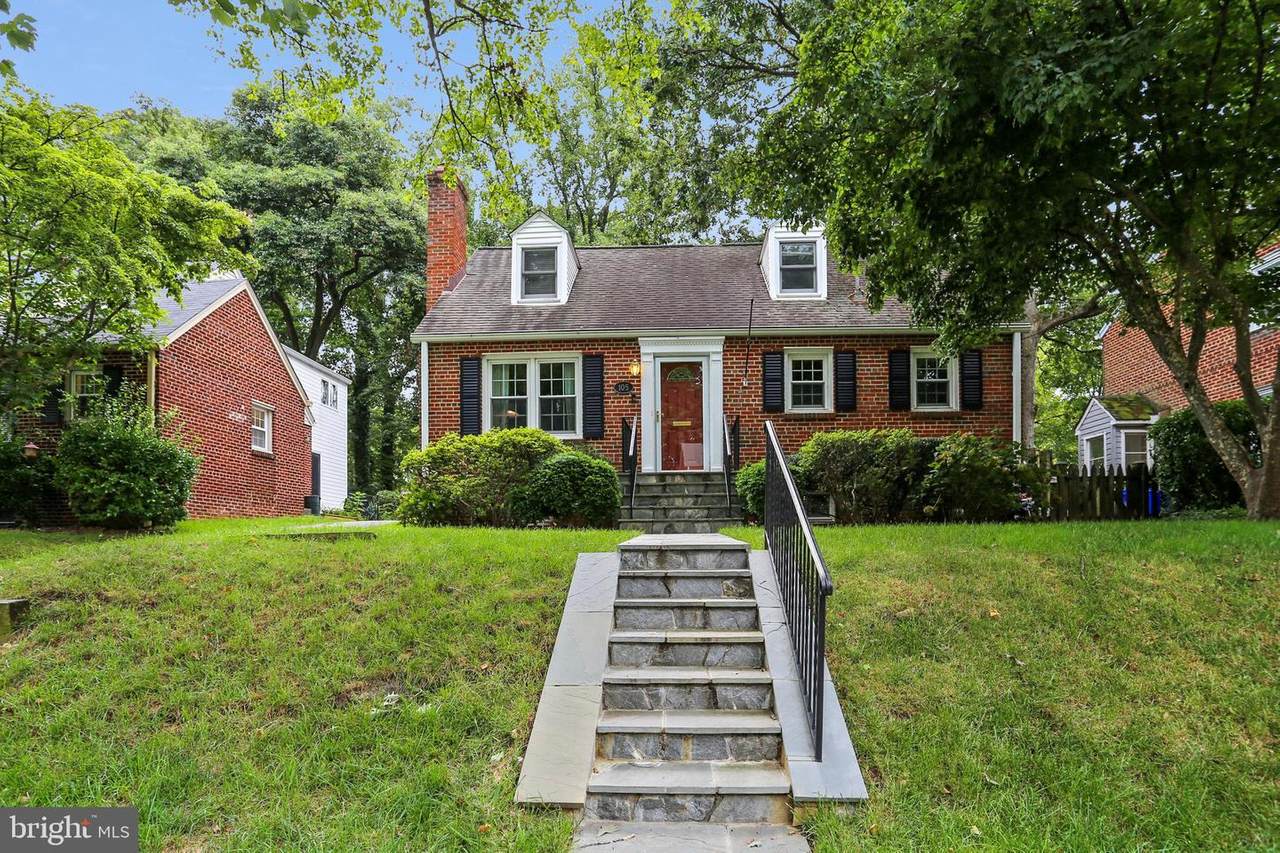 105 Eastmoor Drive - Photo 1