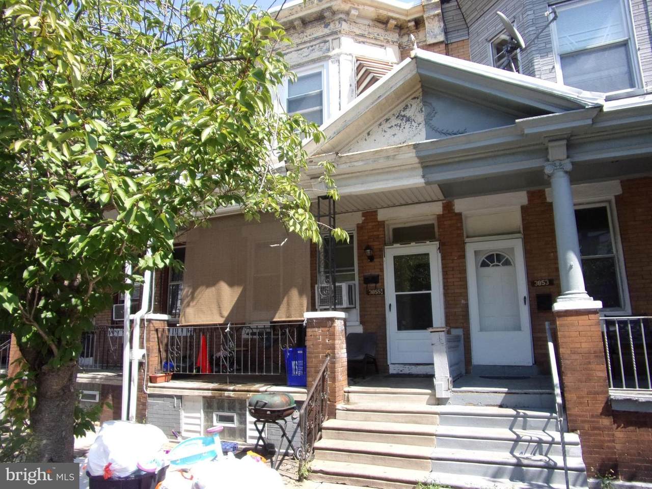 3855 Sydenham Street - Photo 1