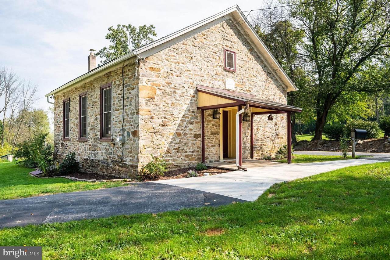 11 Hertzog School Road - Photo 1