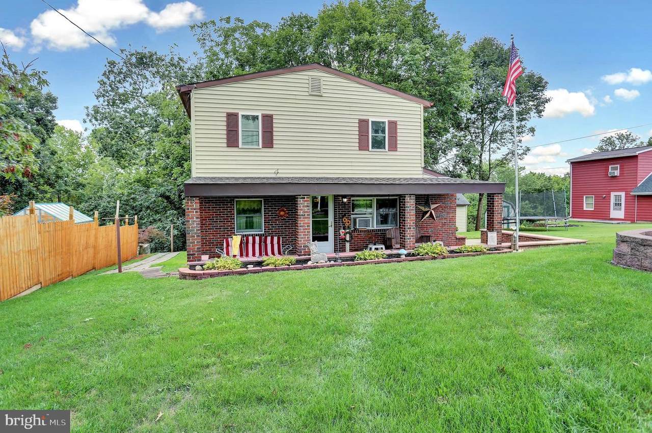 107 Cottage Lane - Photo 1