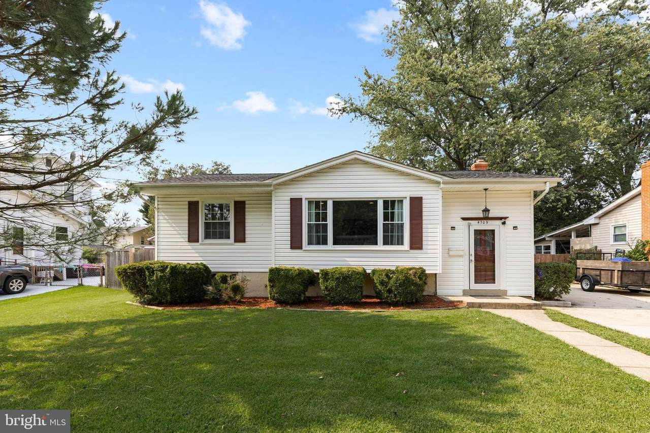 4709 Arbutus Avenue - Photo 1