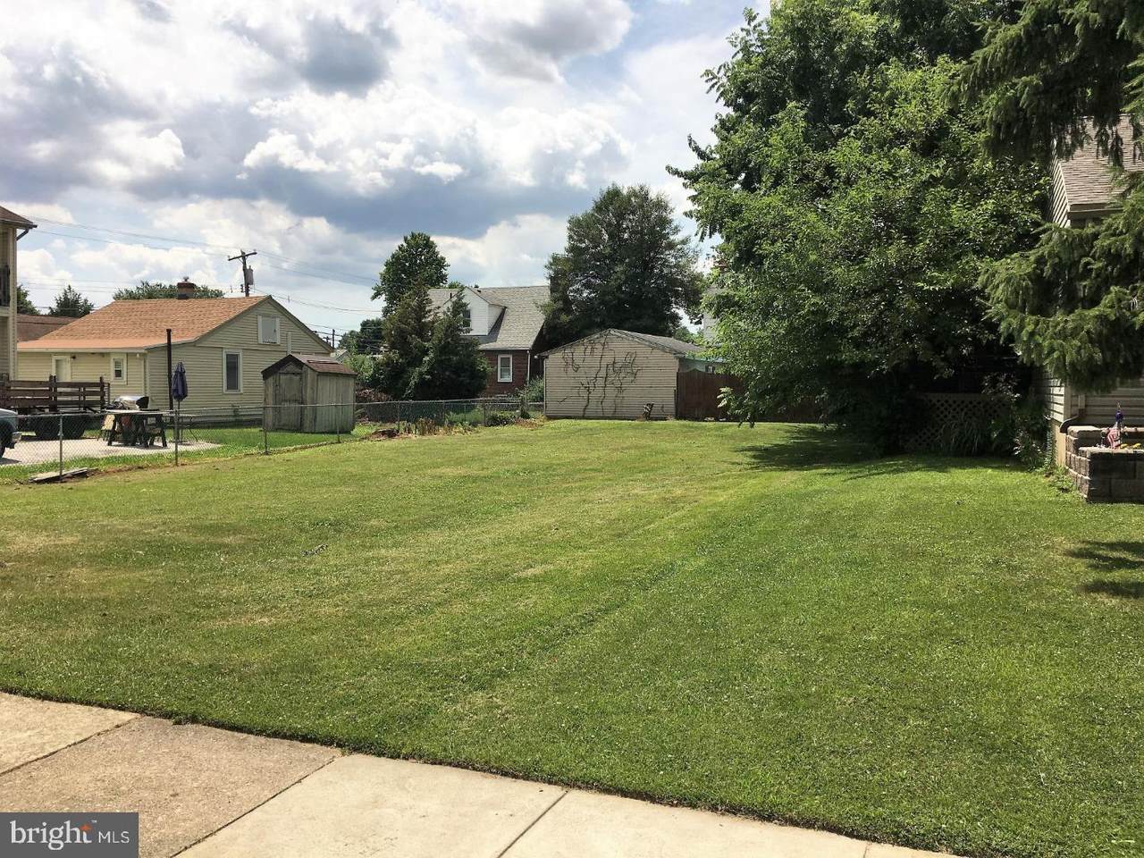 205 Erickson Avenue - Photo 1