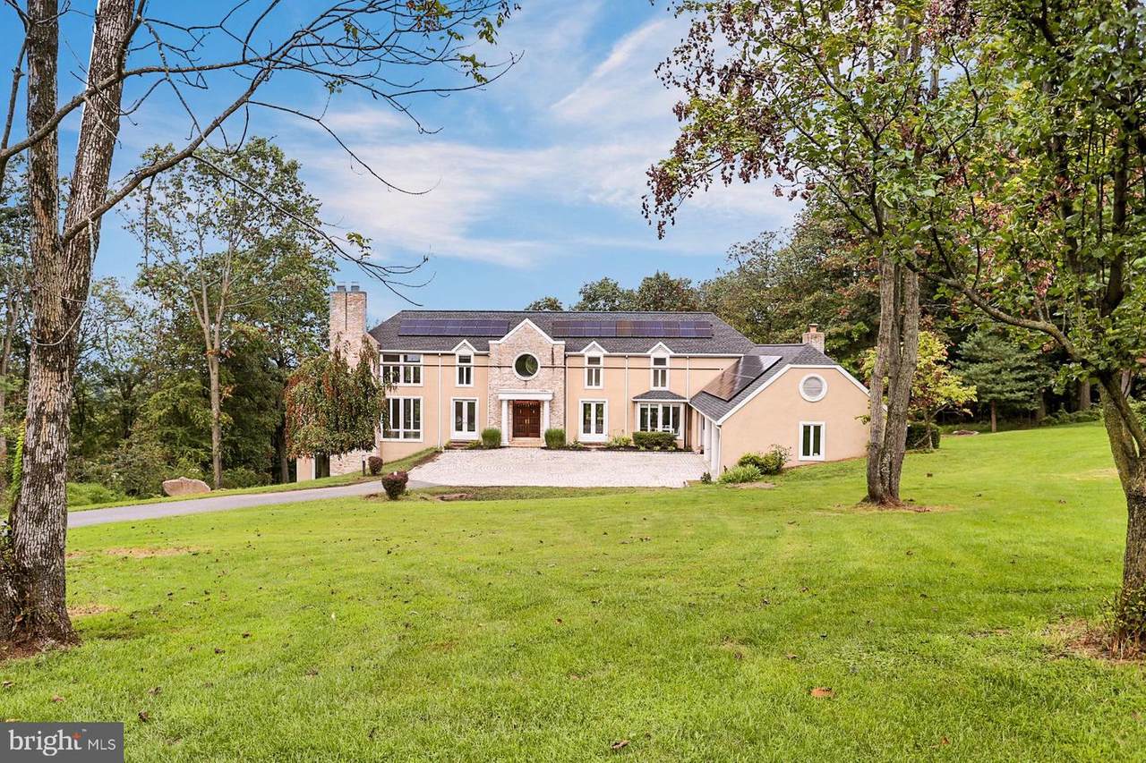 3 Forest Road - Photo 1
