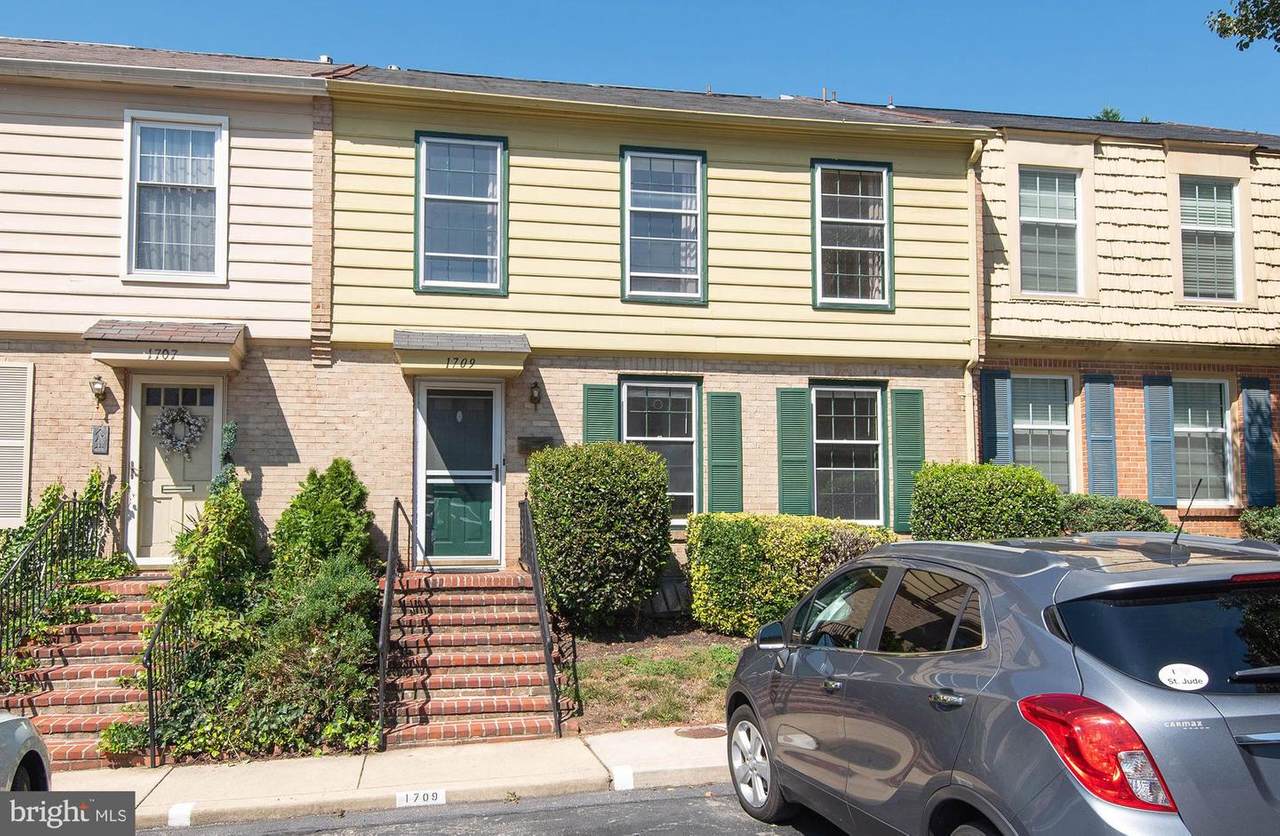 1709 Dana Street - Photo 1