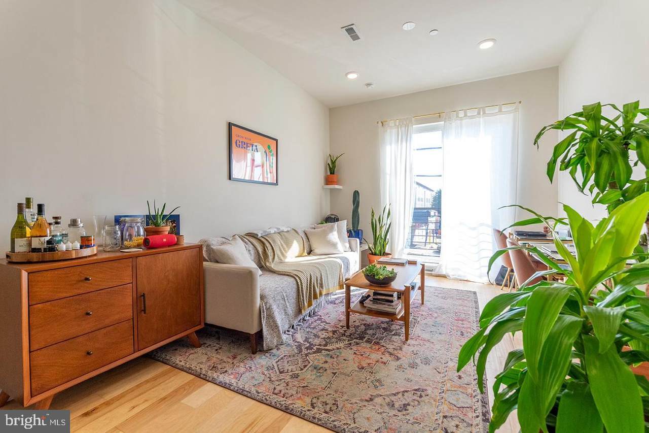 627 Girard Avenue - Photo 1