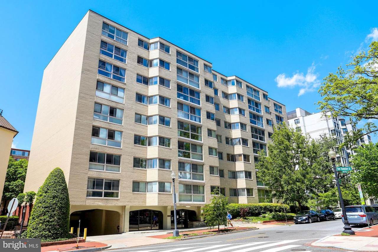 922 24TH Street - Photo 1