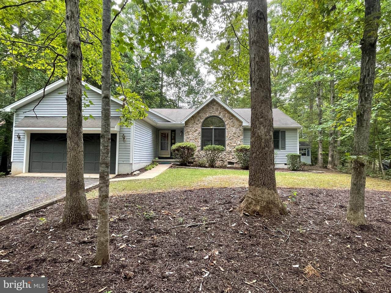 202 Meadowview Lane - Photo 1