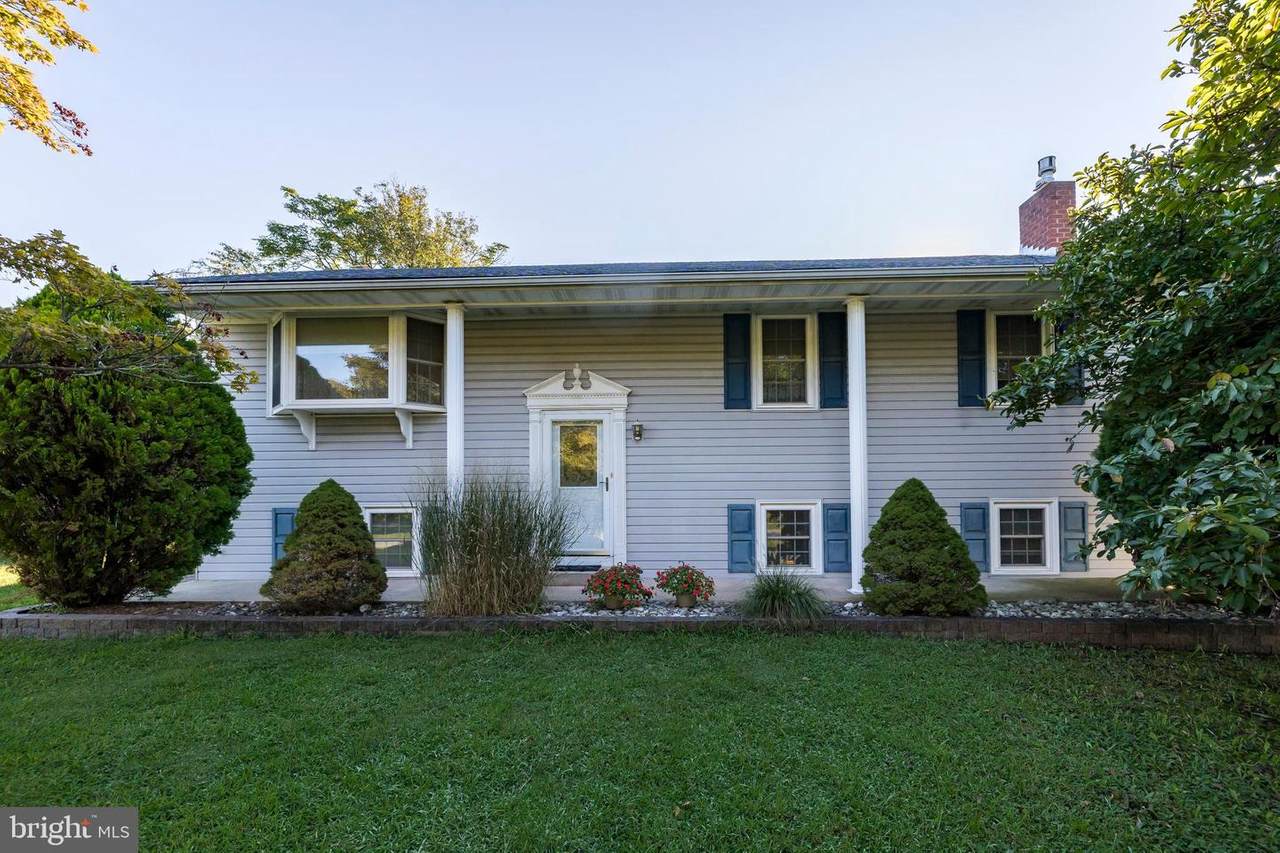 215 Woodglen Road - Photo 1