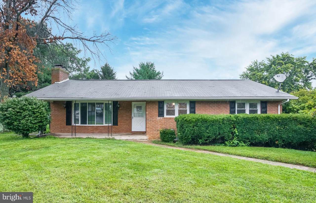 438 Barnes Avenue - Photo 1