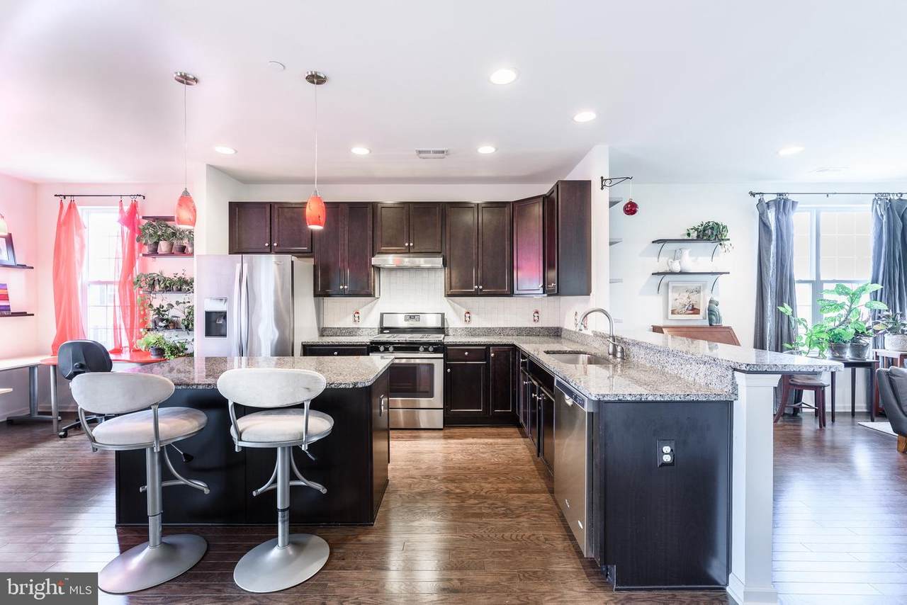 1315 Parish Avenue - Photo 1
