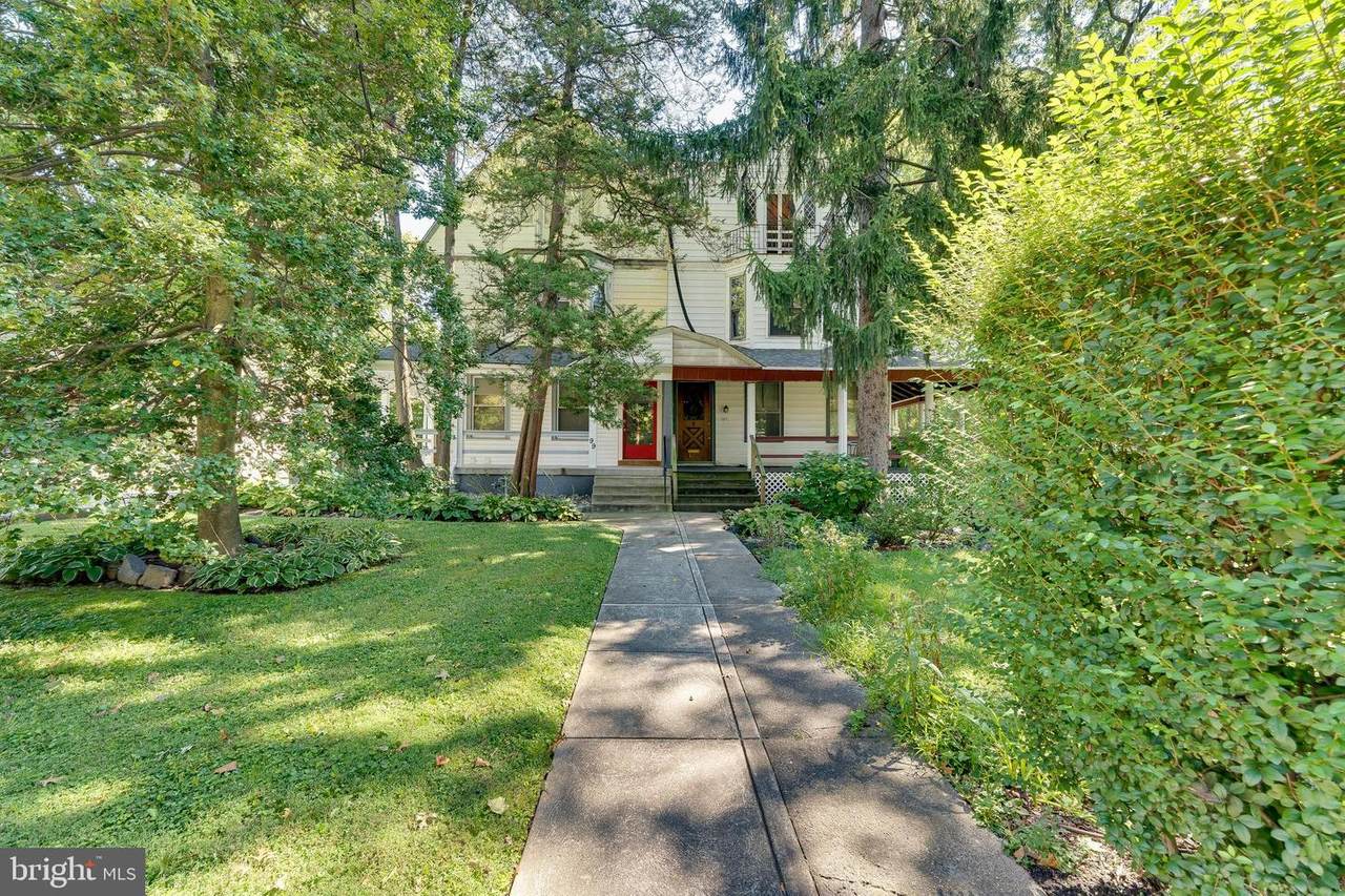 99 Lansdowne Avenue - Photo 1