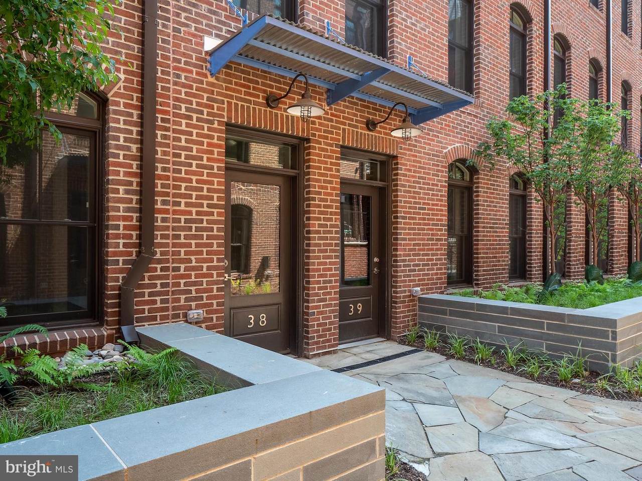 1313 E Street - Photo 1