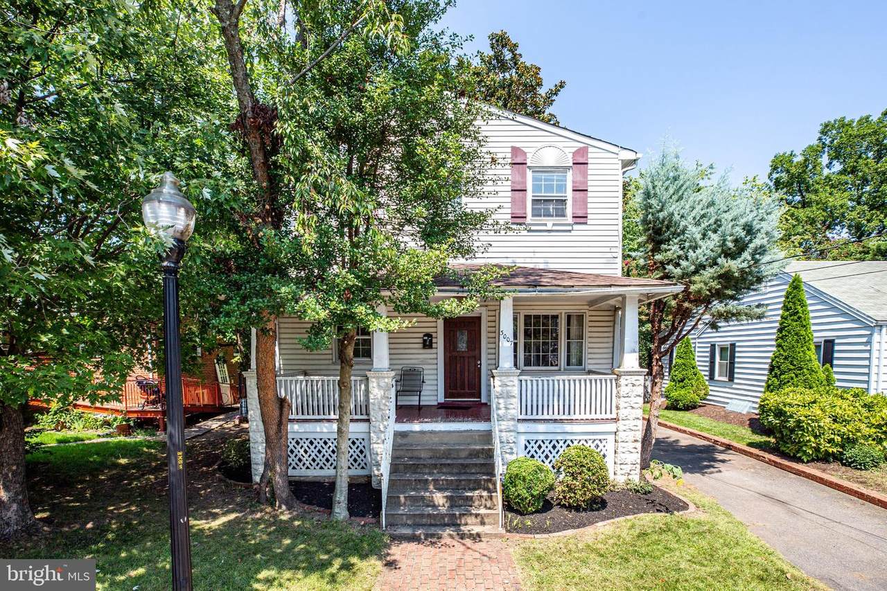 3007 6TH Street - Photo 1