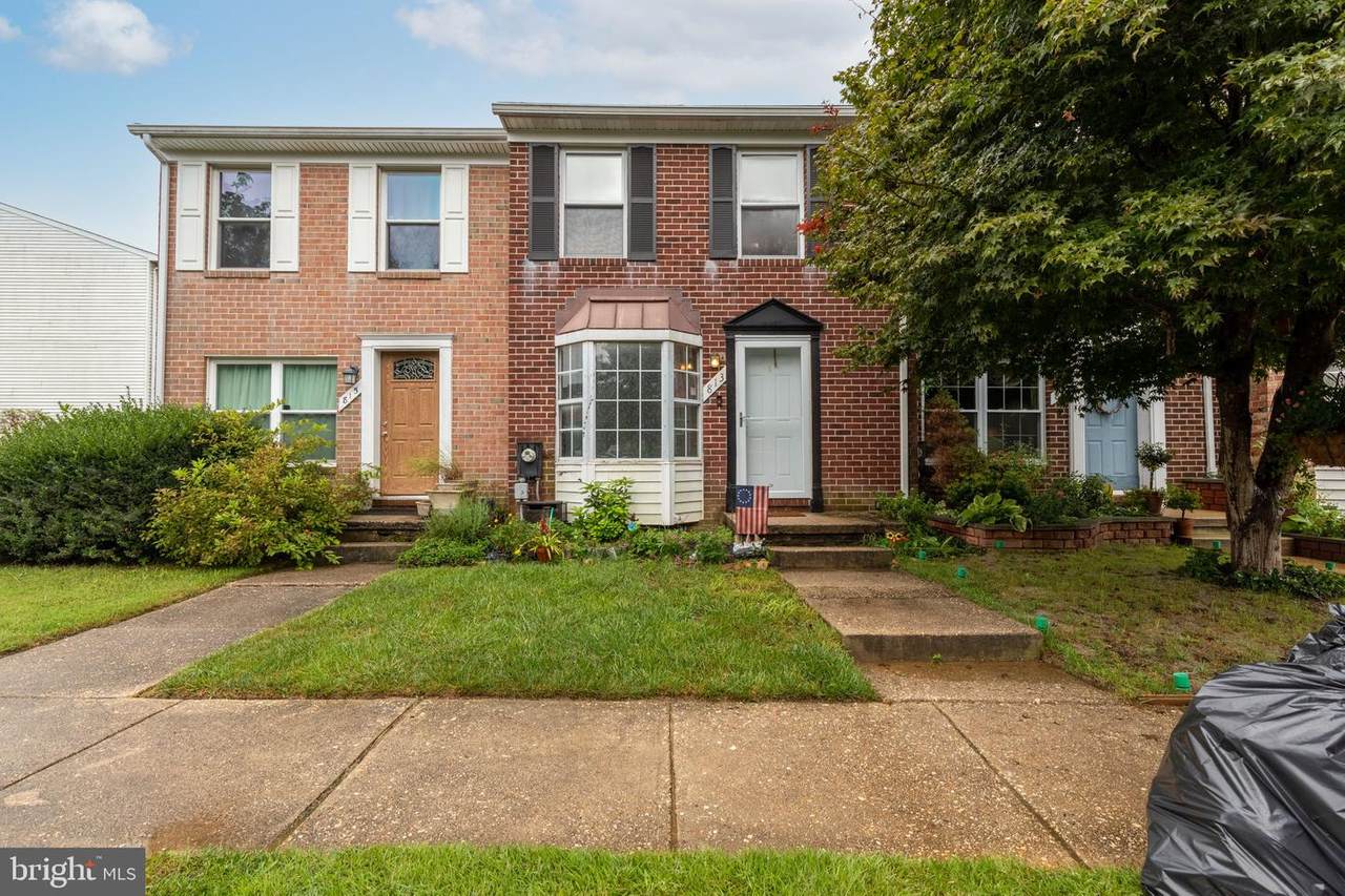 813 Redfield Road - Photo 1