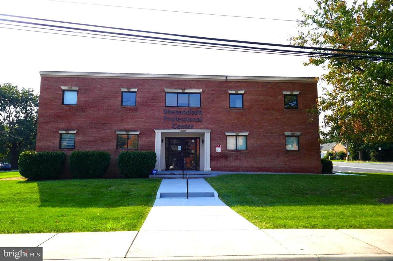 920 Shenandoah Avenue - Photo 1