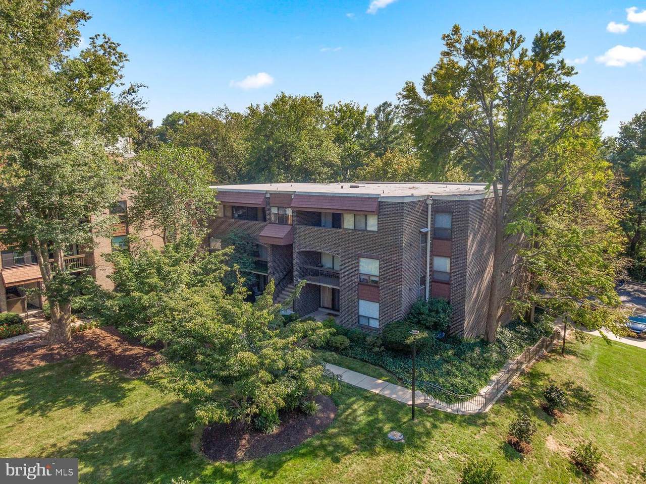 407 Christopher Avenue - Photo 1