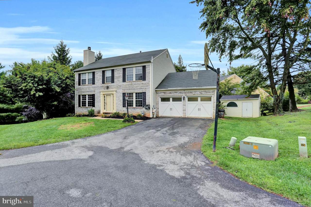 15 Old Creek Court - Photo 1