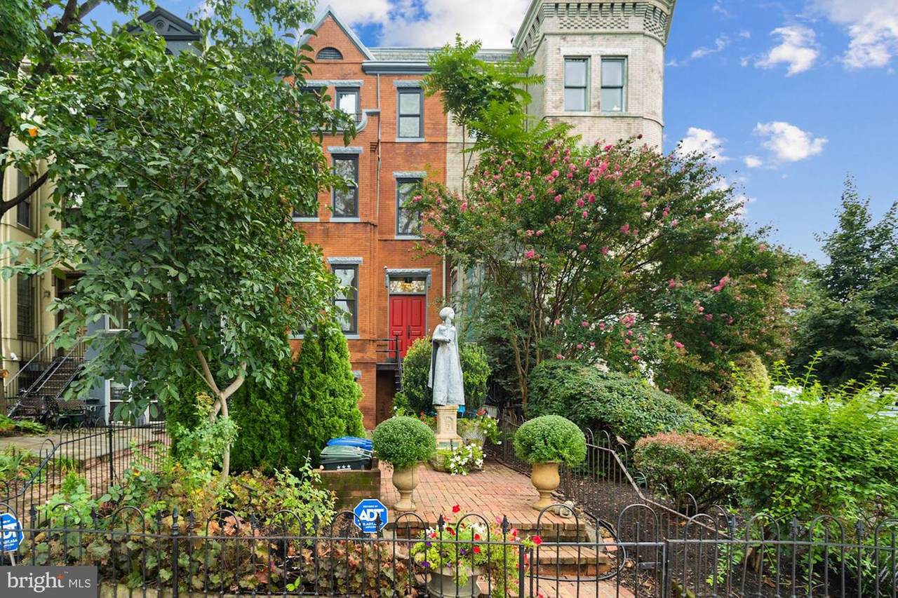 601 North Carolina Avenue - Photo 1