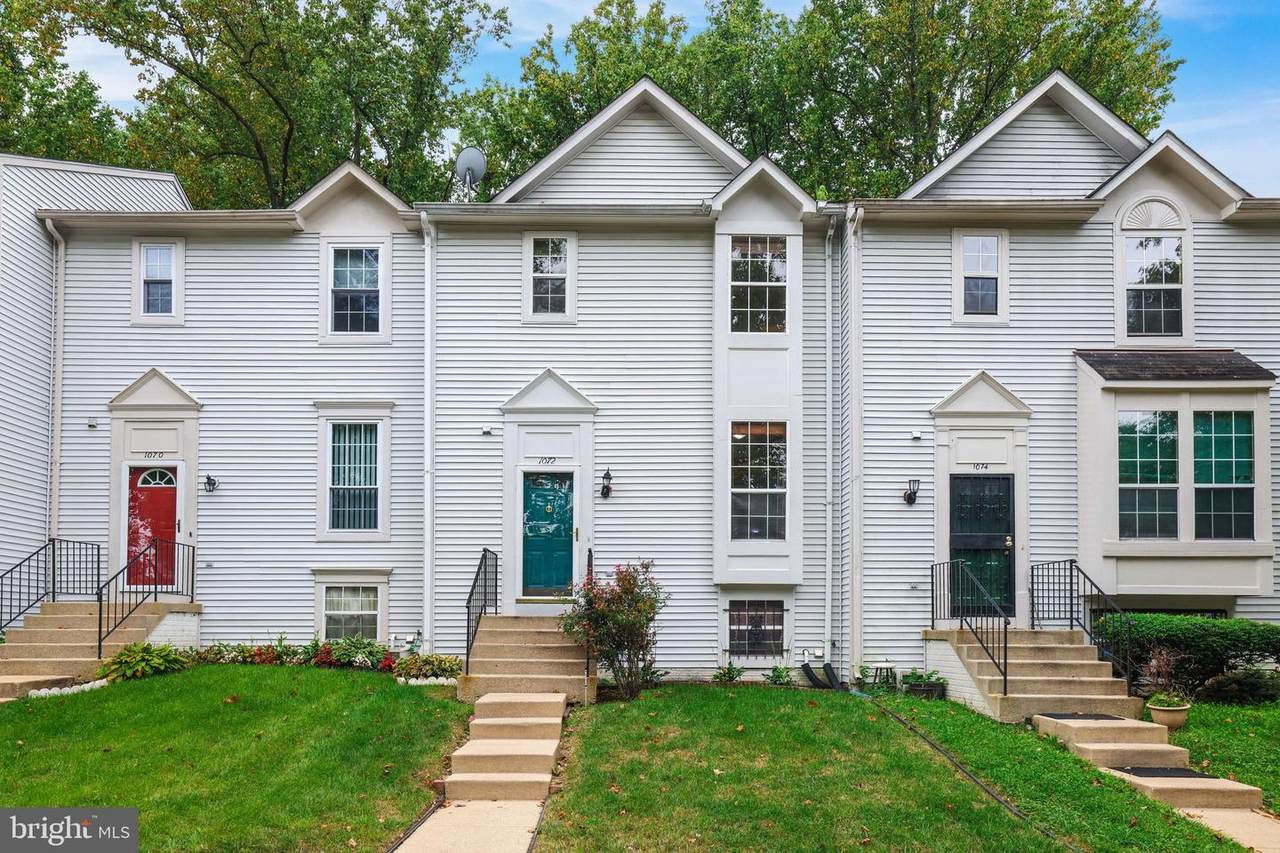 1072 Karen Boulevard - Photo 1