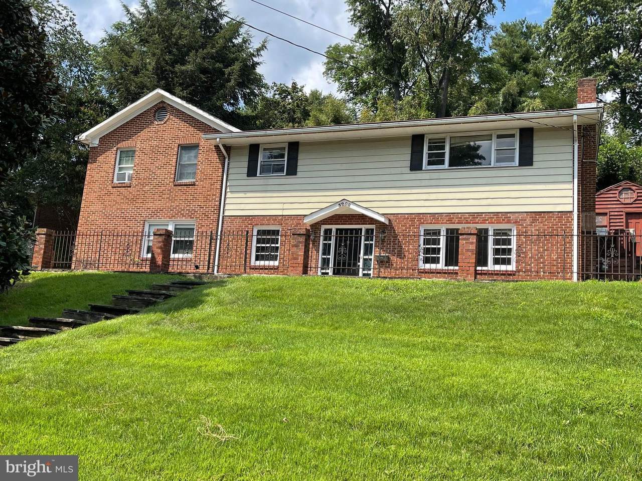 3208 Spring Drive - Photo 1