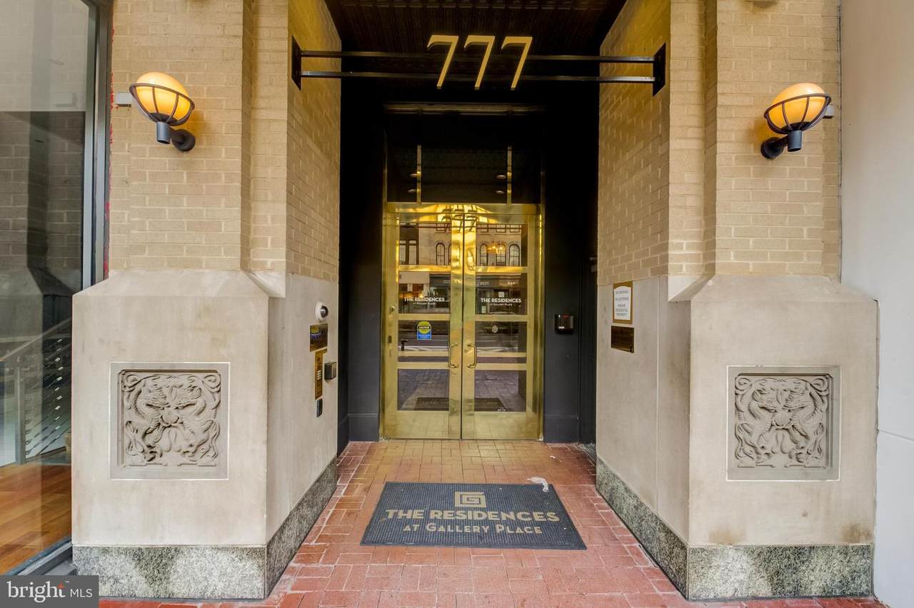777 7TH Street - Photo 1