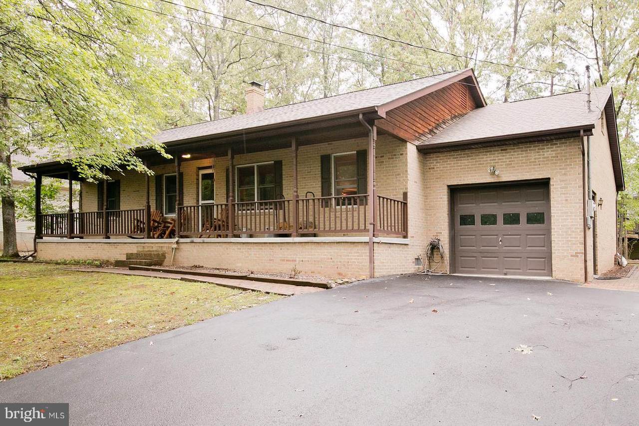 229 Greenbriar Circle - Photo 1