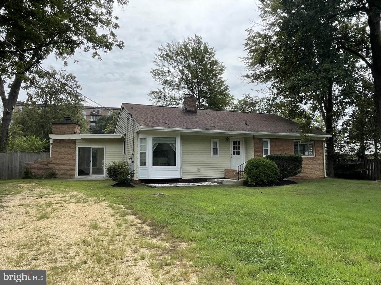 5005 Lincoln Avenue - Photo 1