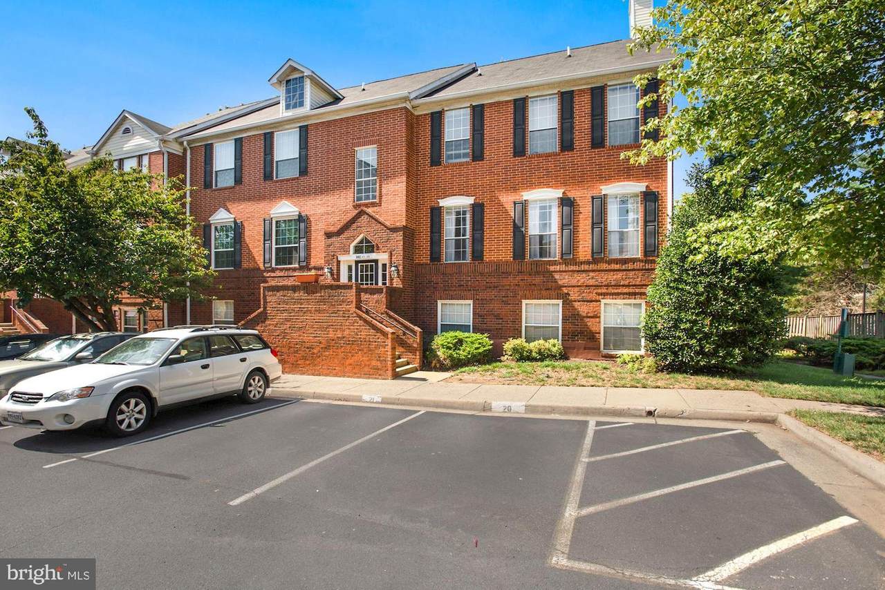 662 Gateway Drive - Photo 1