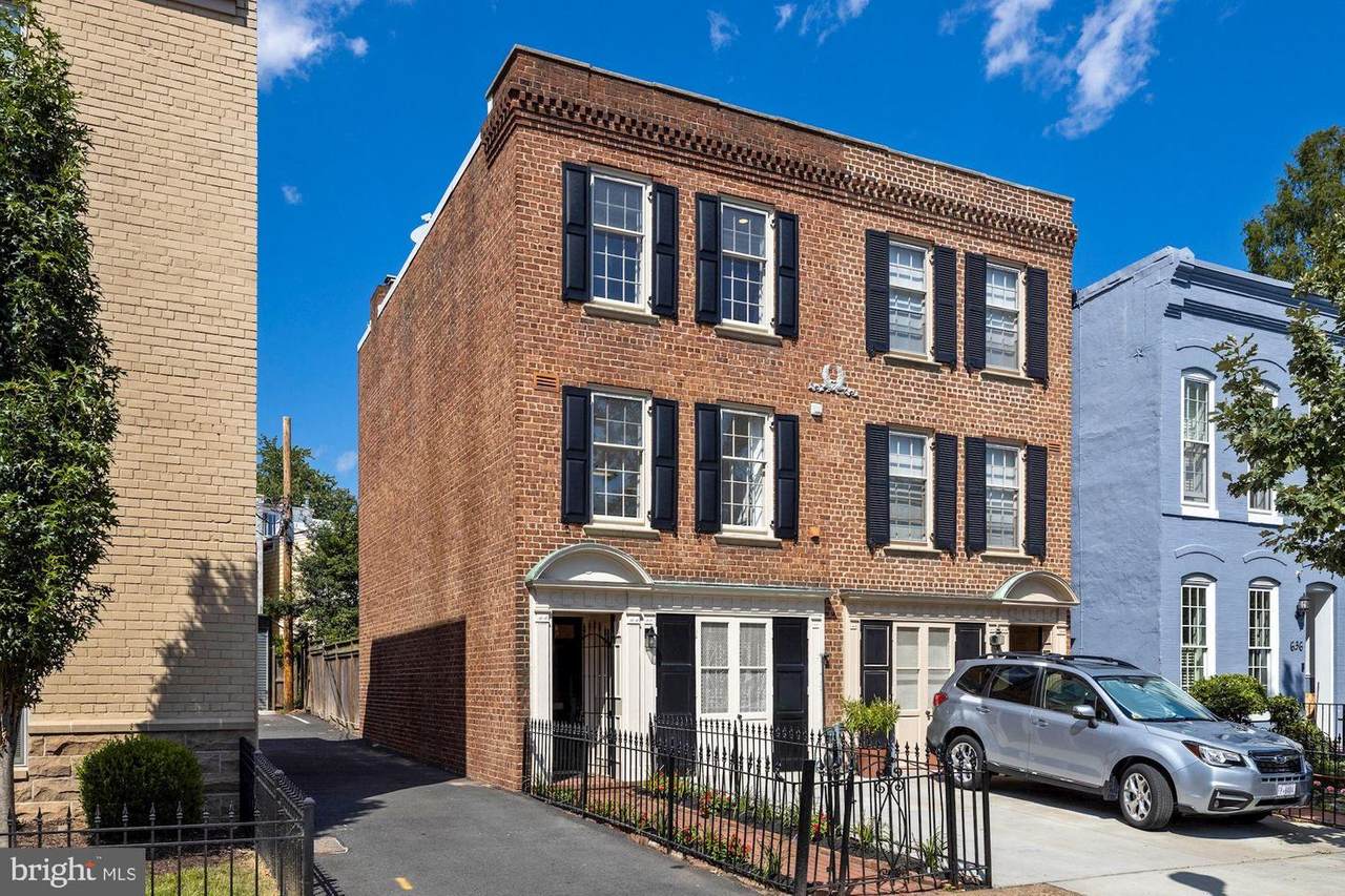 632 E Street - Photo 1