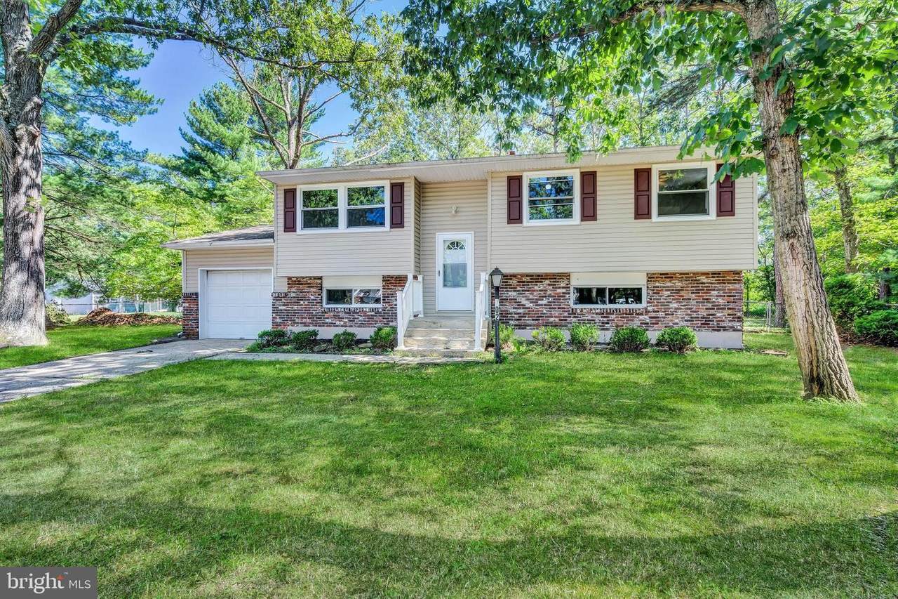 702 Wisconsin Drive - Photo 1
